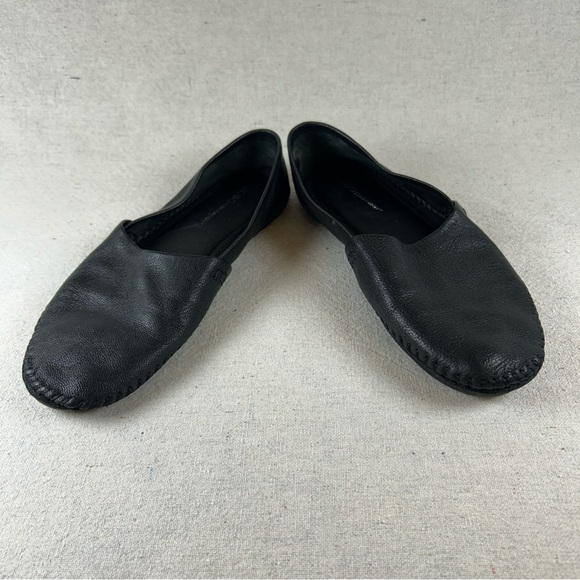 BCBGeneration Women’s 7 Black Leather Ballet Flats/Driving Mocs - Picture 8 of 11